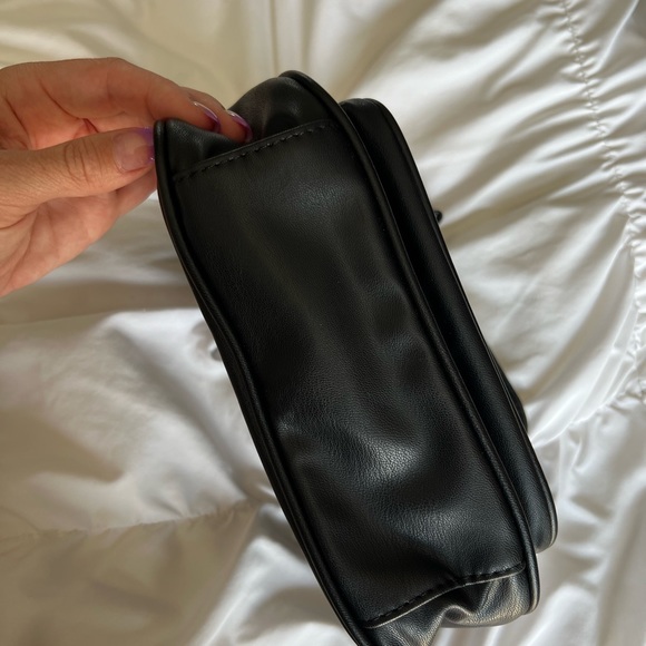 Badgley Mischka Purse - Picture 10 of 15